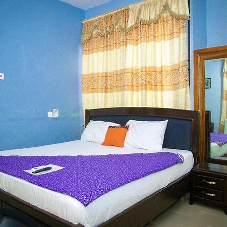 Kiverly Hotel Kumasi Extérieur photo